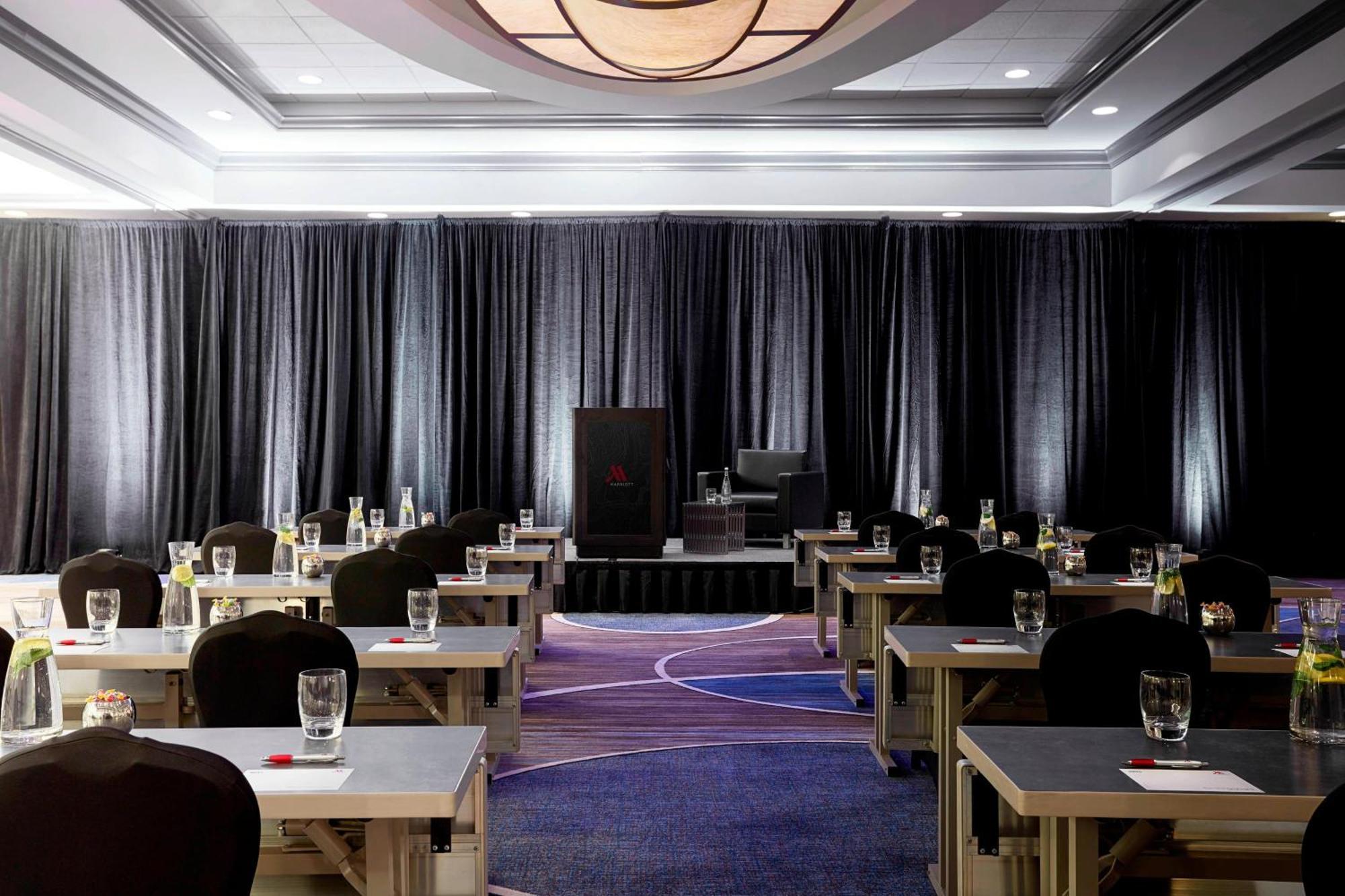 Marriott Inner Harbor At Camden Yards Hotel